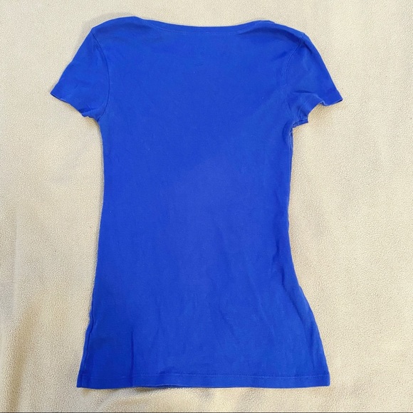 Old Navy XS Perfect Crew Tee - Picture 2 of 6